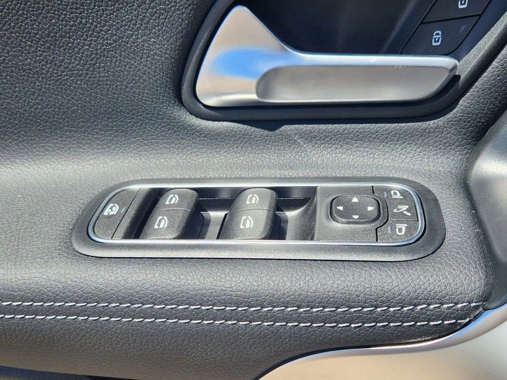 New 2025 Mercedes-Benz CLA 250 4MATIC image 9