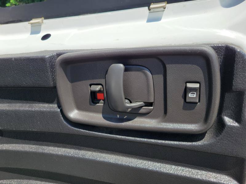 Used 2011 Chevrolet Express 3500 Extended RWD image 27