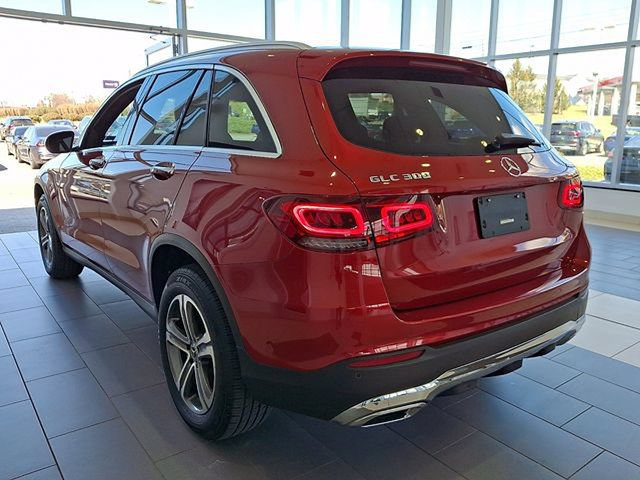 Used 2021 Mercedes-Benz GLC 300 4MATIC image 4