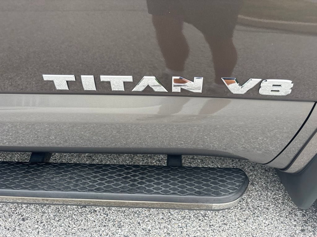Used 2018 Nissan Titan Platinum Reserve w/ Platinum Utility Package AWD/4WD image 3