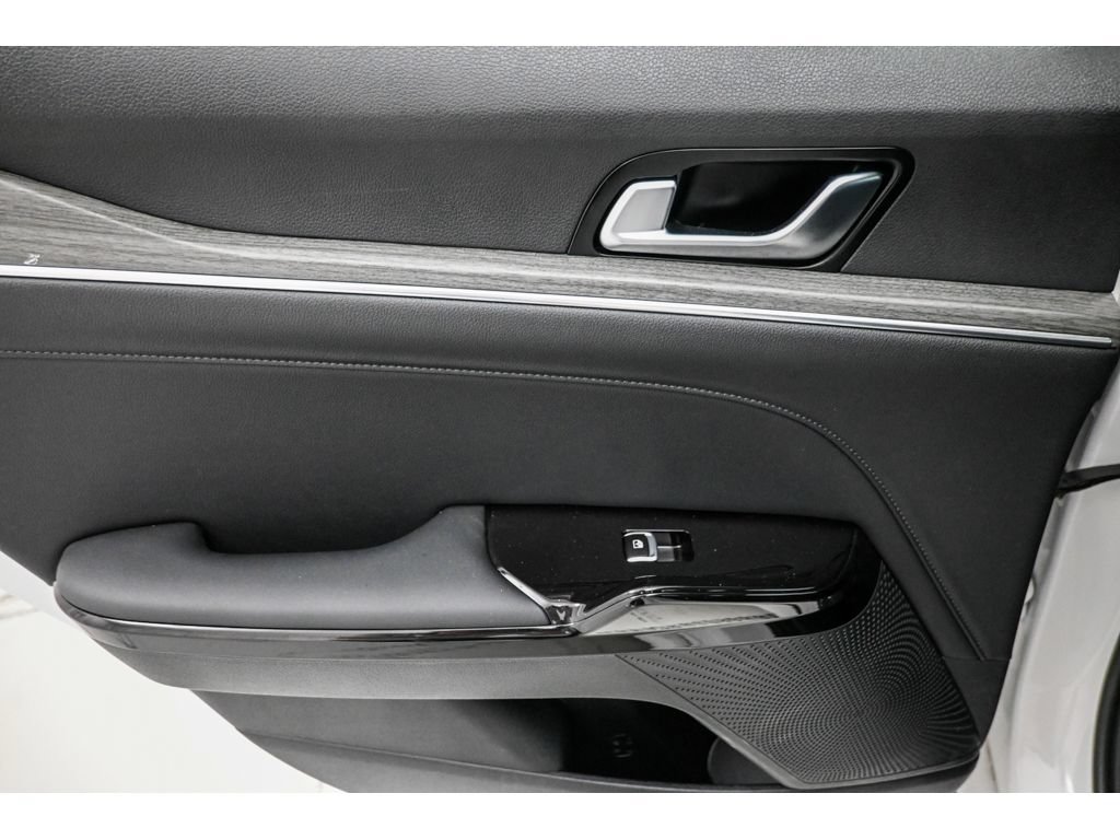Used 2025 Kia K5 EX FWD image 13