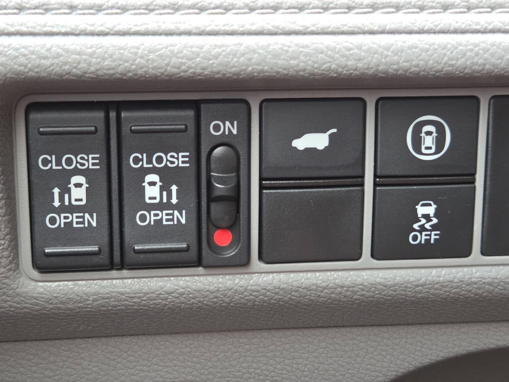 Used 2021 Honda Odyssey EX-L image 16