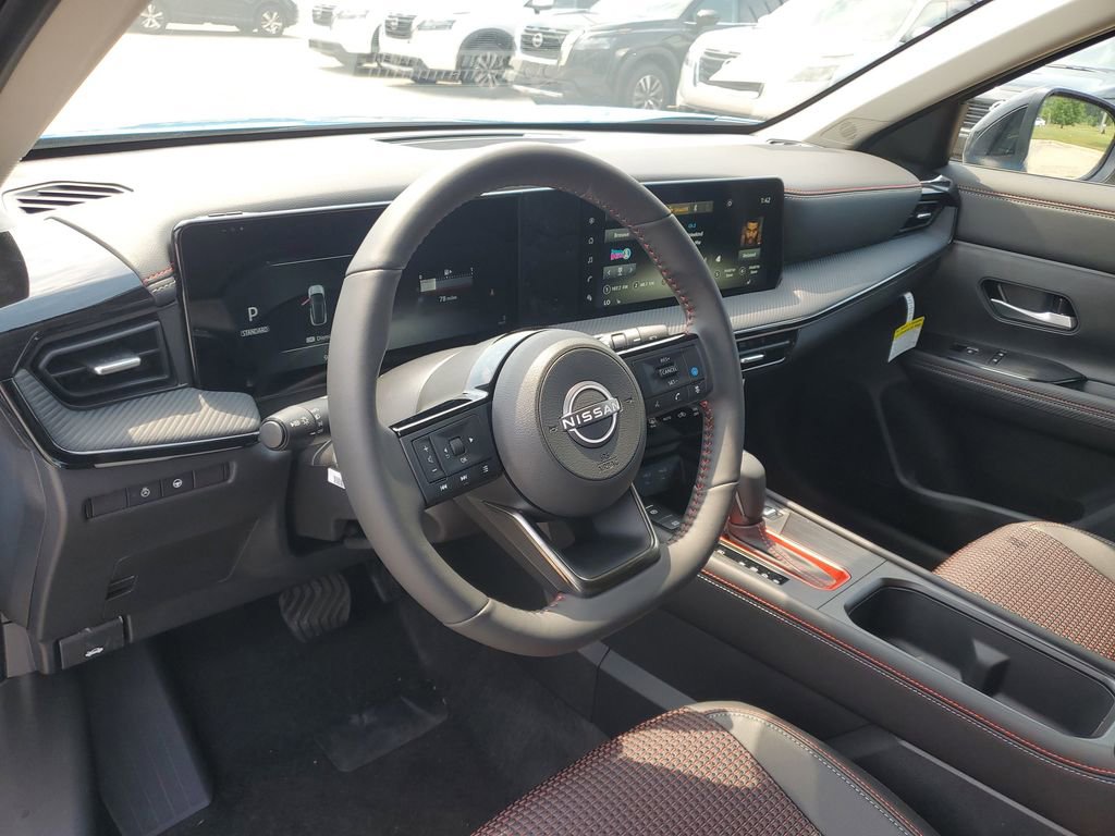New 2025 Nissan Kicks SR w/ SR Premium Package image 11