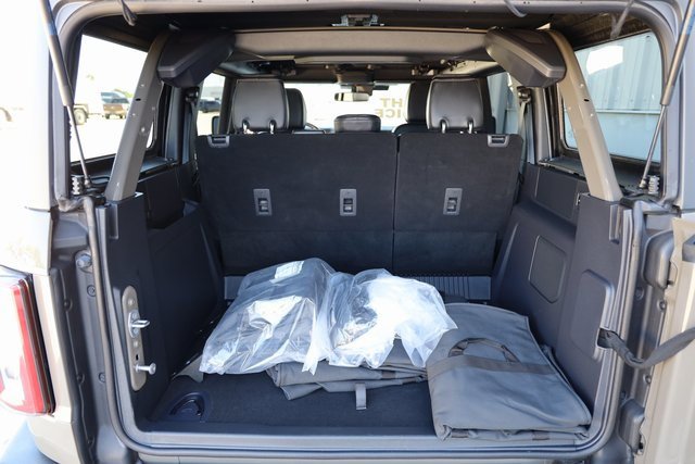 Used 2025 Ford Bronco Outer Banks image 13