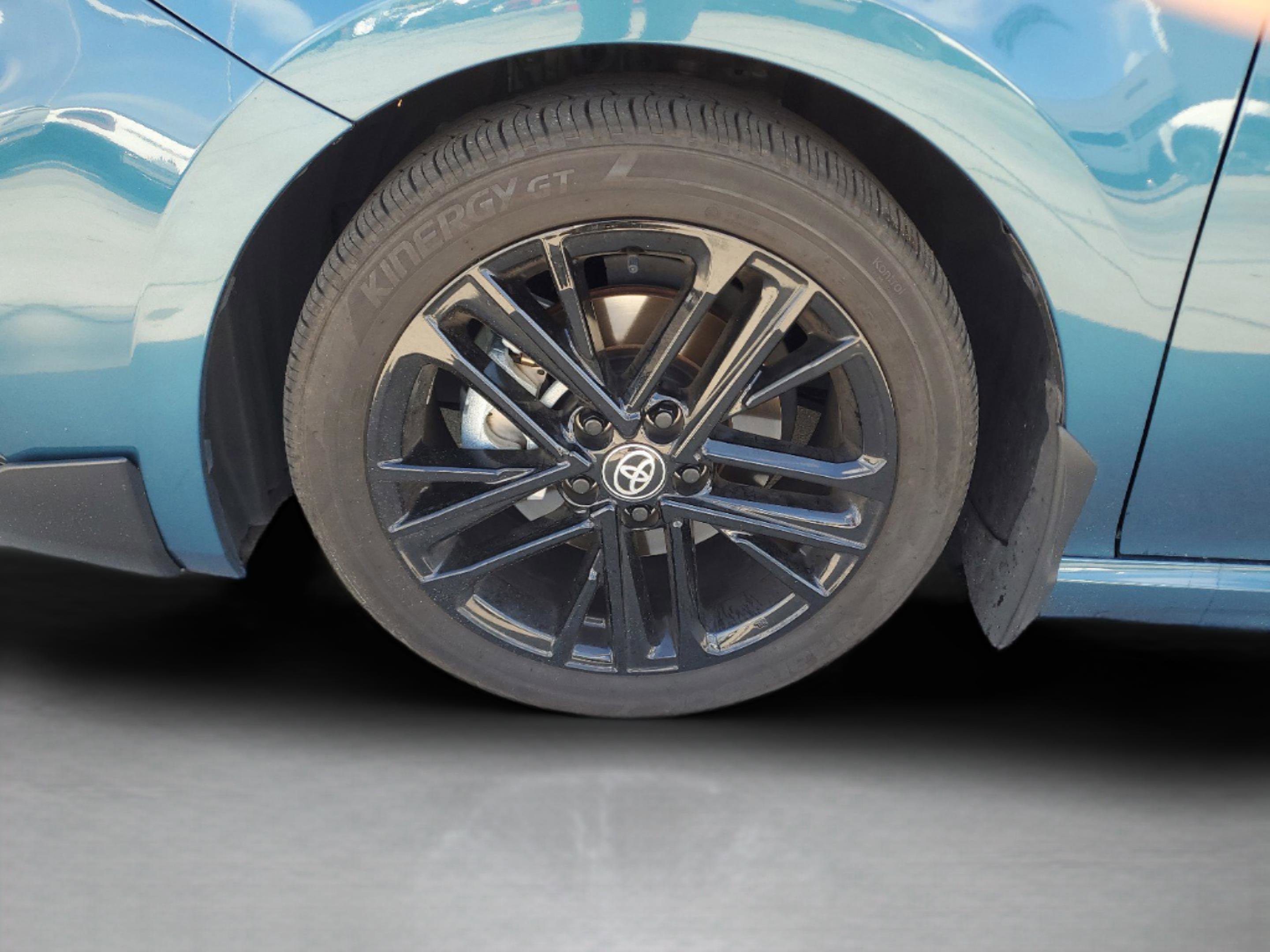 Used 2025 Toyota Camry SE image 5