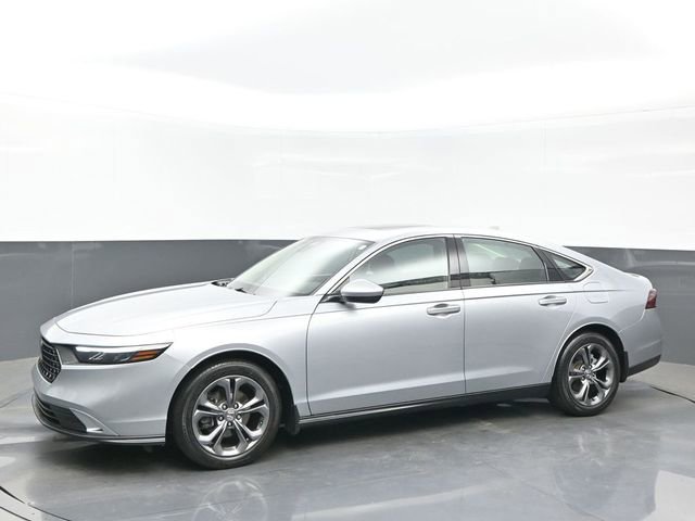 Used 2023 Honda Accord EX image 2