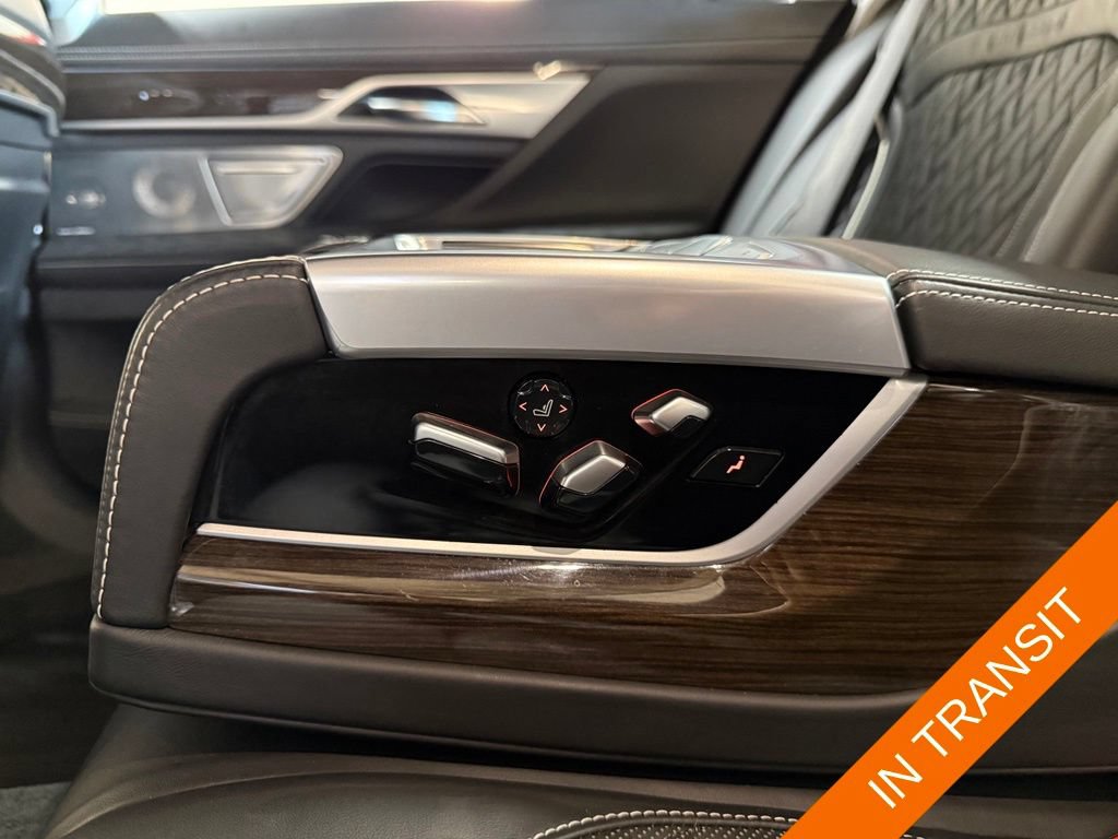 Used 2020 BMW M760i xDrive w/ Luxury Rear Seating Package AWD/4WD image 29