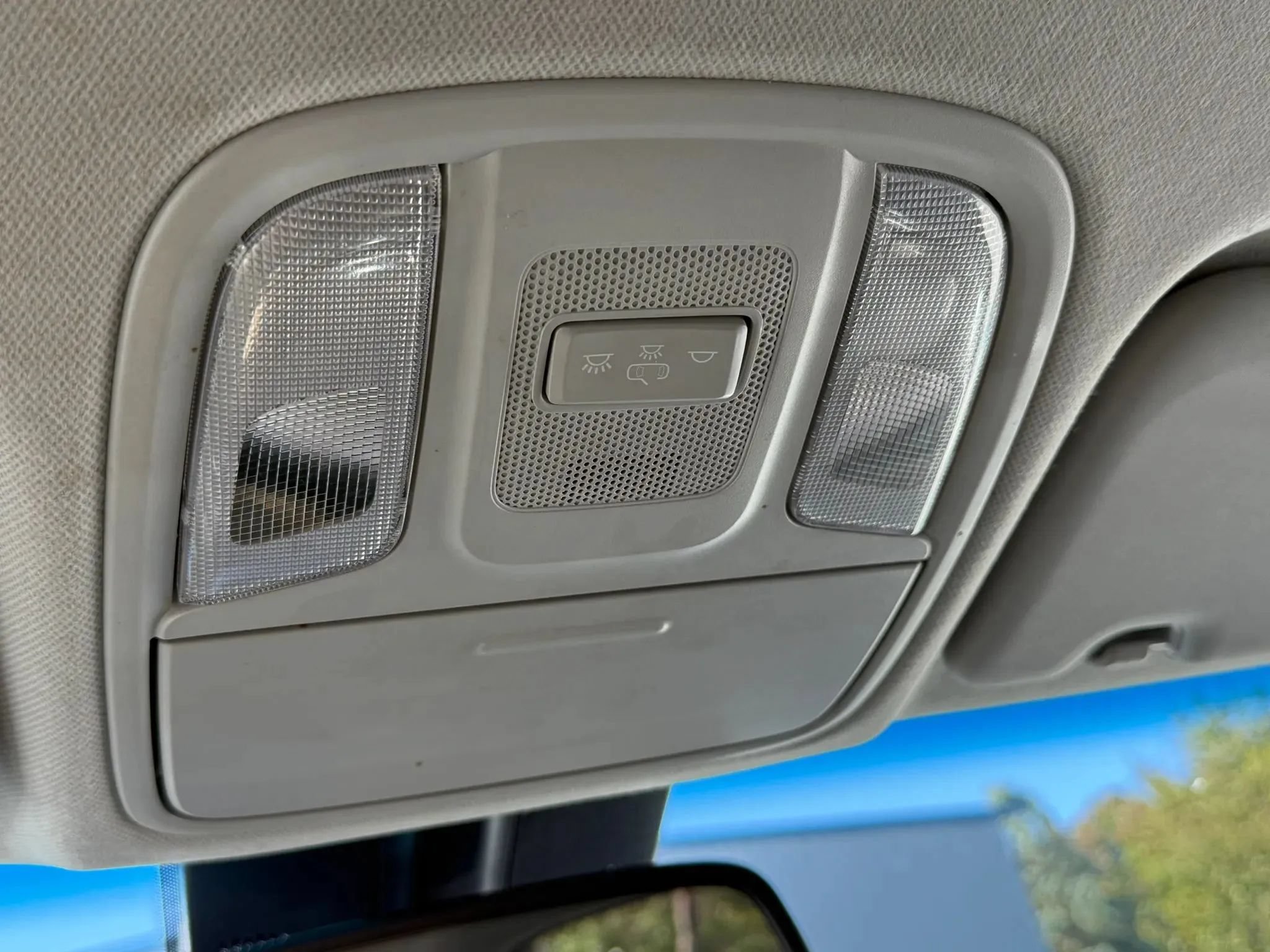 Used 2022 Kia Niro EX w/ Cold Weather Package FWD image 27
