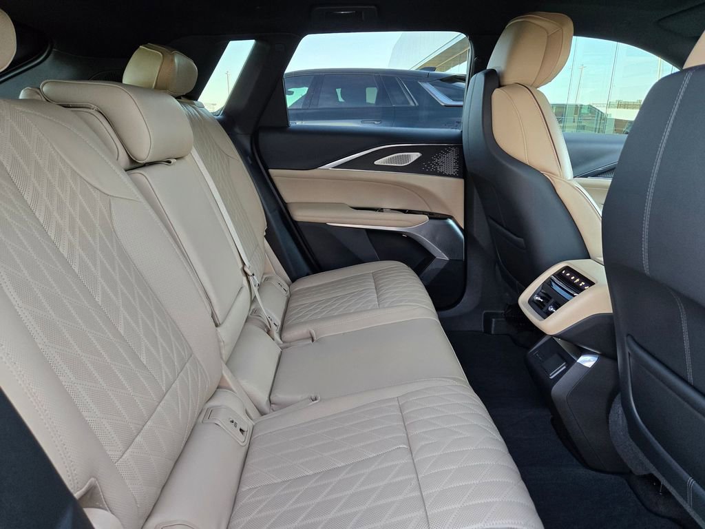 Certified 2024 Cadillac Lyriq Sport w/ Nappa Leather Package image 30