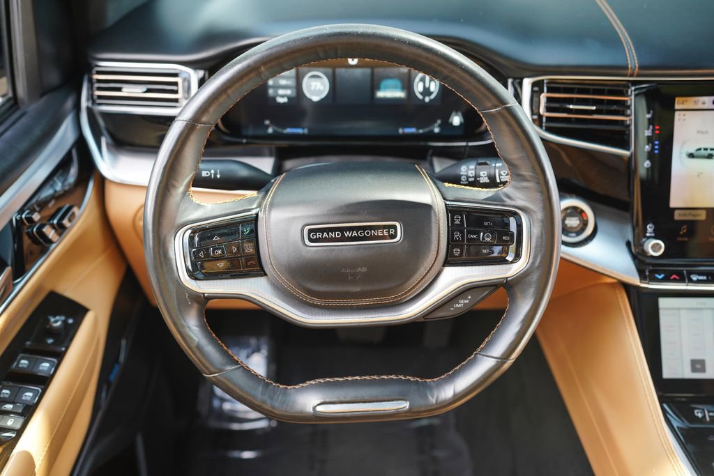 Used 2023 Jeep Grand Wagoneer Series III image 35