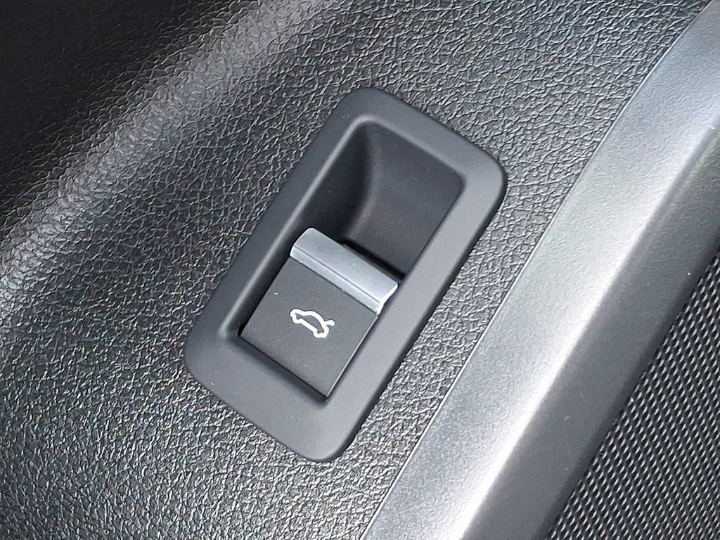 Certified 2024 Audi Q5 2.0T Premium image 28