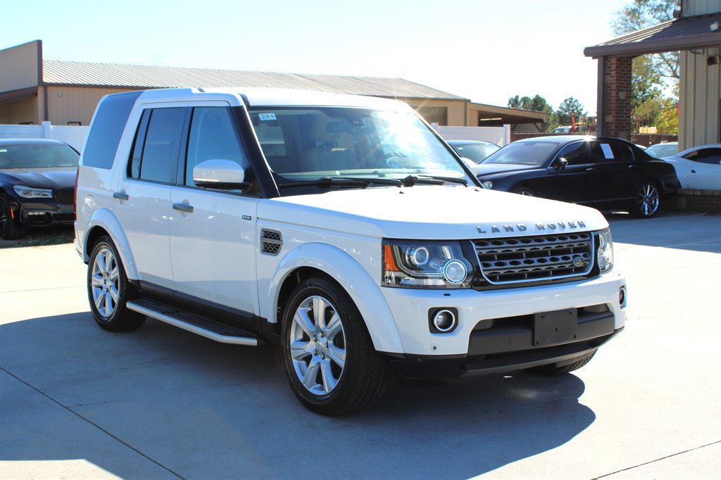 Used 2016 Land Rover LR4 HSE image 9