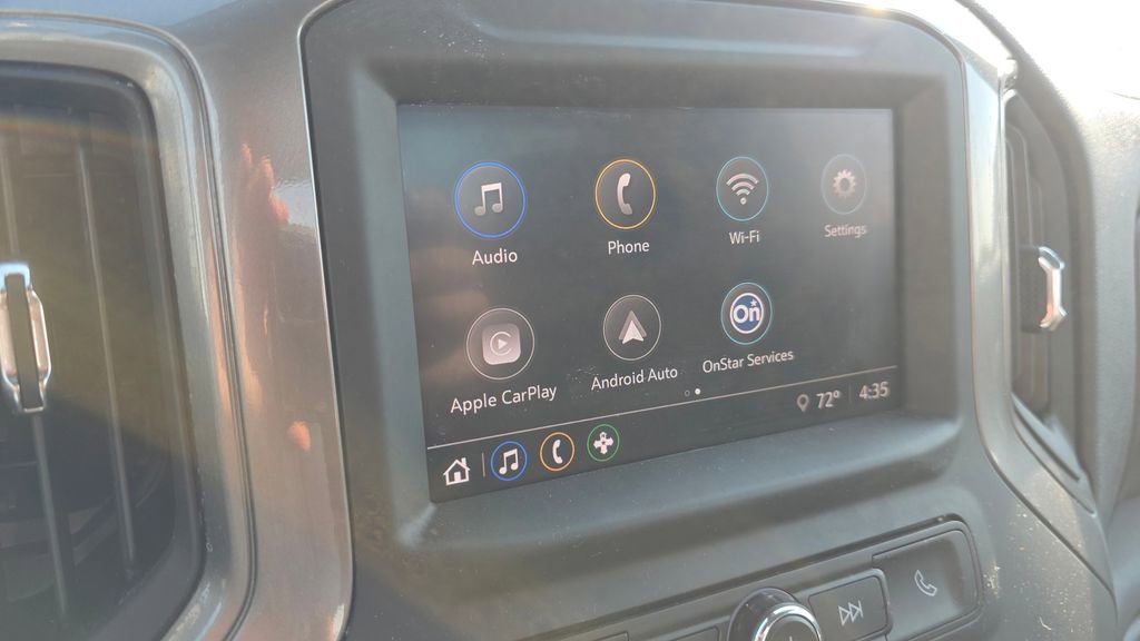 Used 2025 Chevrolet Silverado 1500 W/T image 17