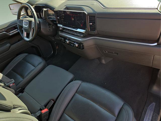 Used 2025 GMC Sierra 1500 SLT AWD/4WD image 11
