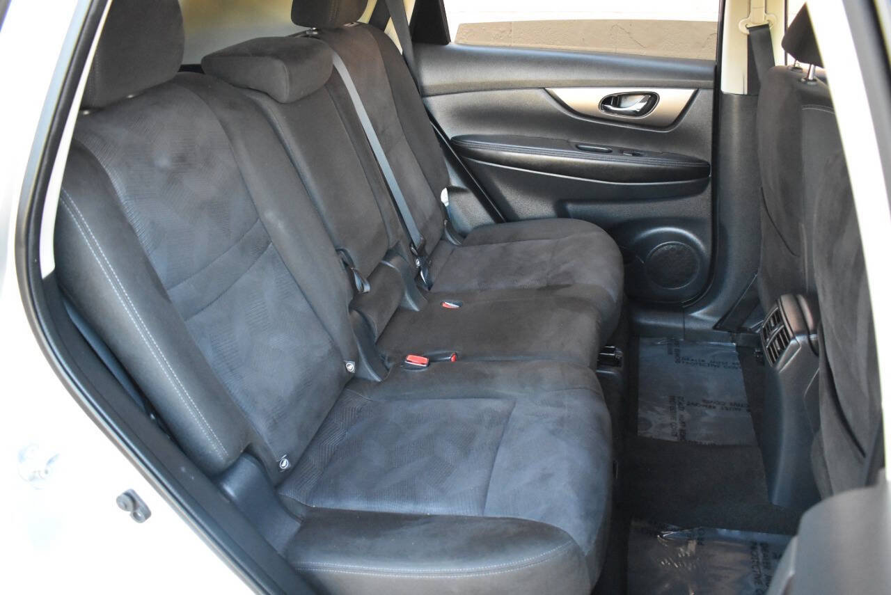 Used 2015 Nissan Rogue SV AWD/4WD image 35