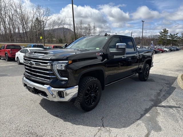 Used 2025 Chevrolet Silverado 2500 LTZ w/ LTZ Premium Package image 43