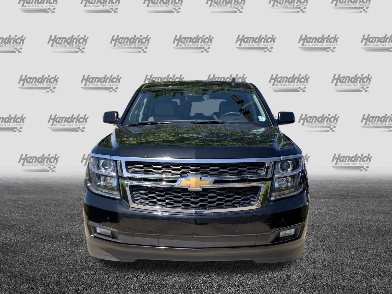 Used 2017 Chevrolet Tahoe LT w/ Luxury Package RWD image 3