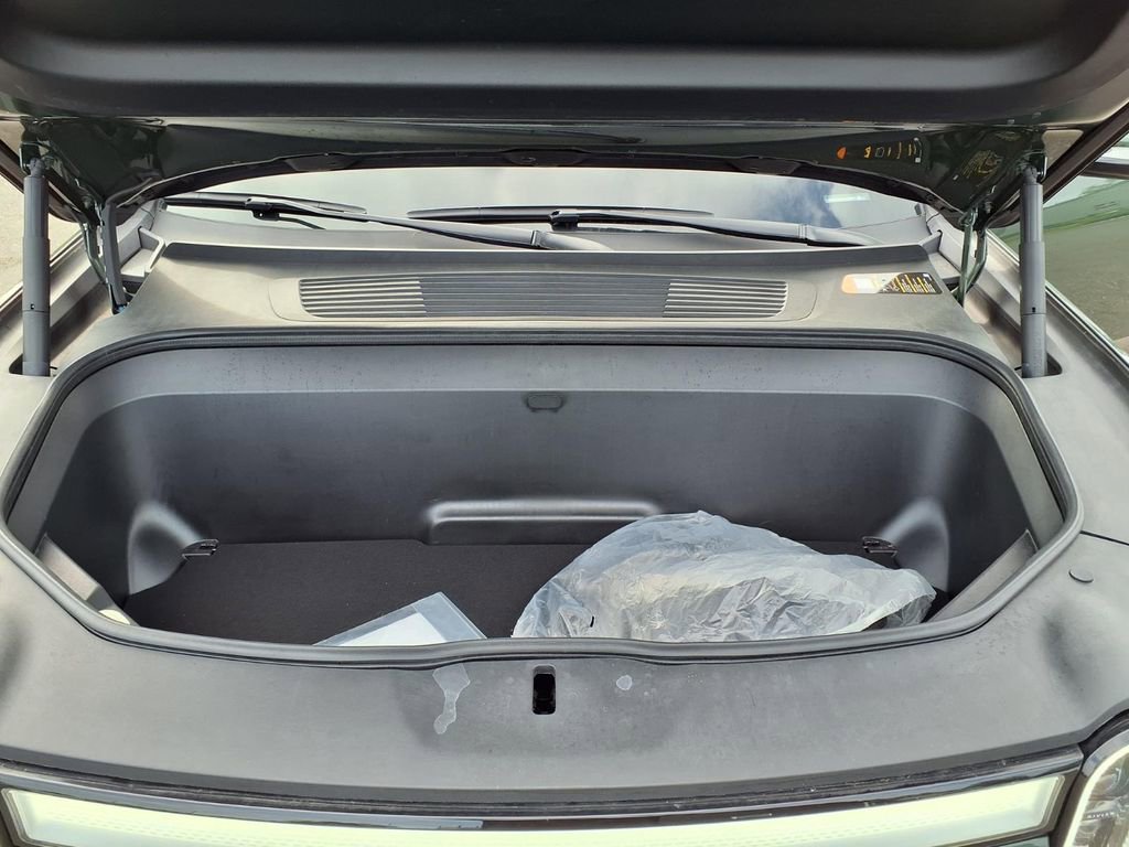 Used 2024 Rivian R1S Adventure image 22