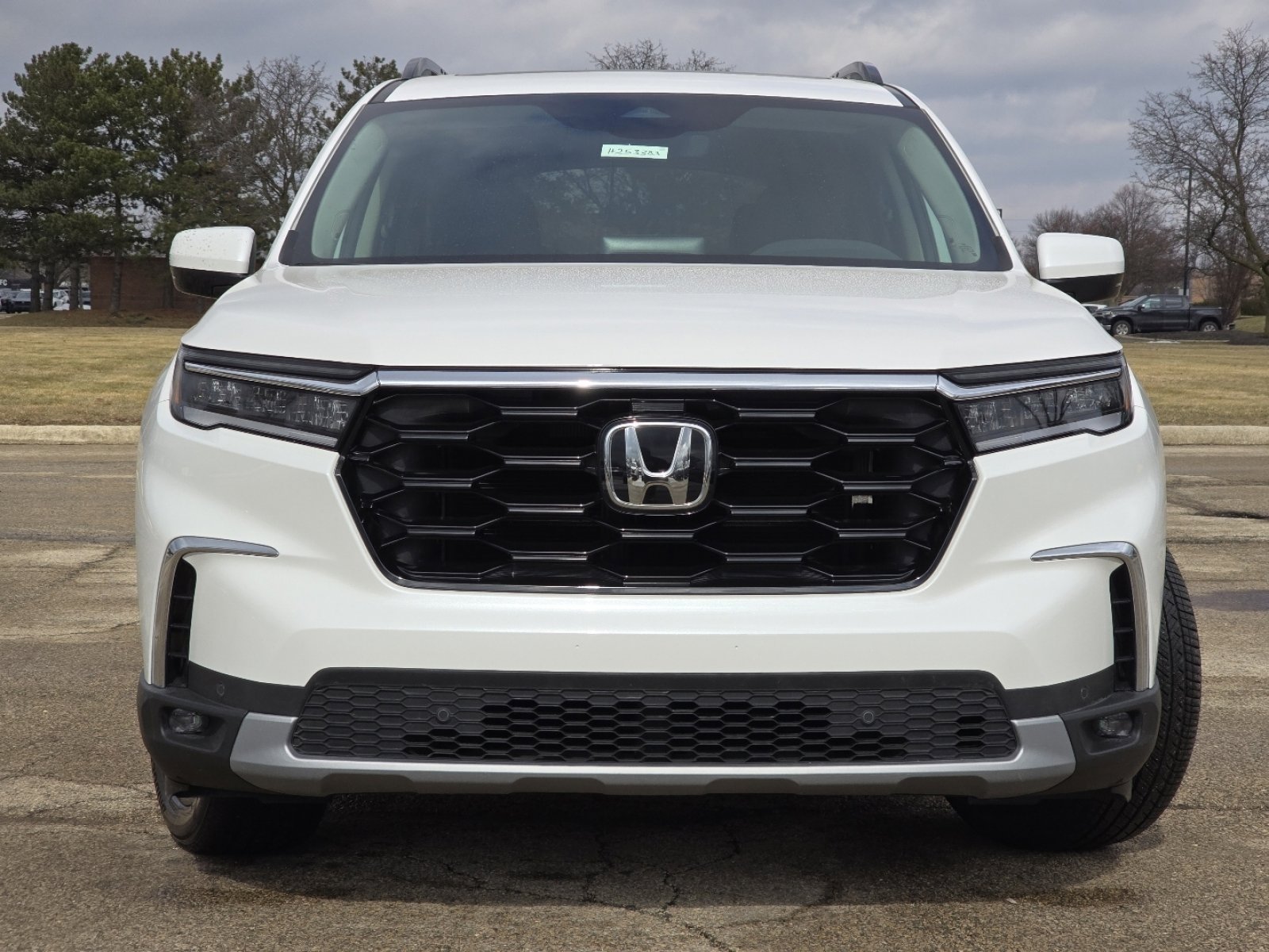 New 2025 Honda Pilot Touring image 13