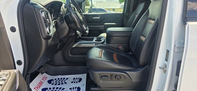 Used 2023 GMC Sierra 2500 AT4 w/ AT4 Premium Plus Package AWD/4WD image 9
