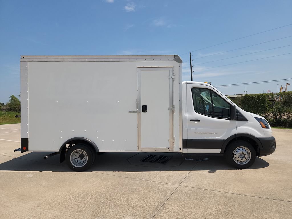 Used 2023 Ford Transit 350 DRW RWD image 4