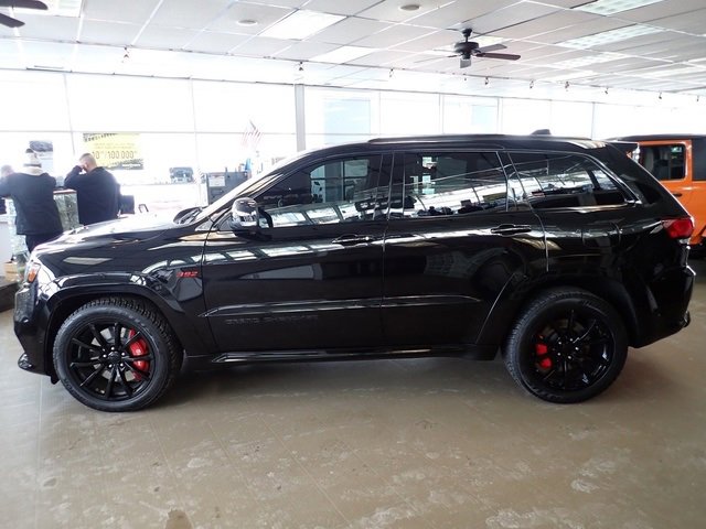 Certified 2020 Jeep Grand Cherokee SRT w/ Trailer Tow Group IV image 2