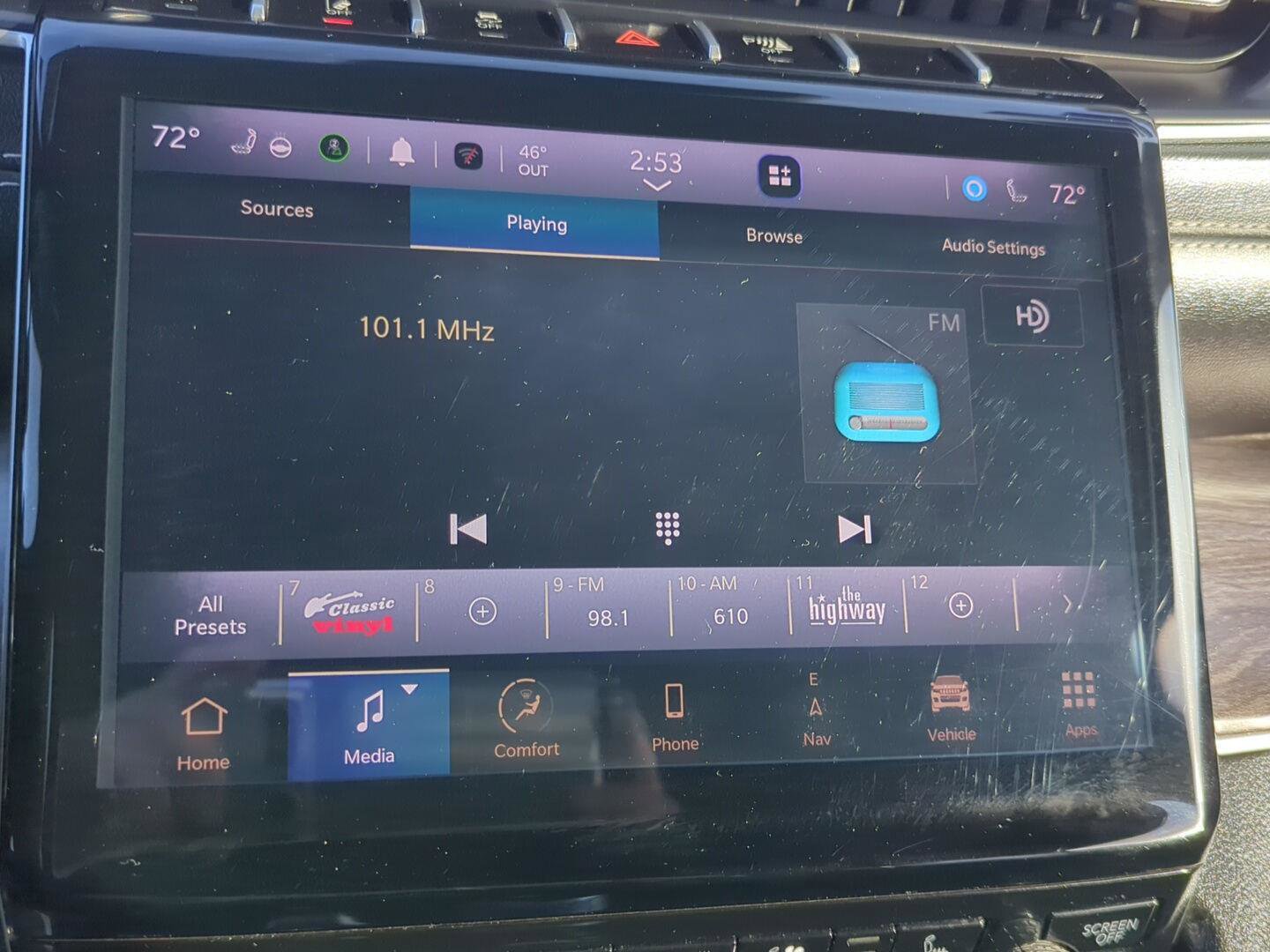 Used 2024 Jeep Grand Cherokee L Limited w/ Luxury Tech Group II image 22