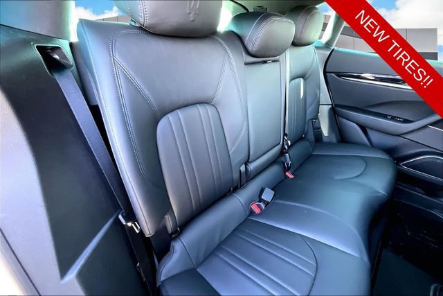 Used 2019 Maserati Levante image 28