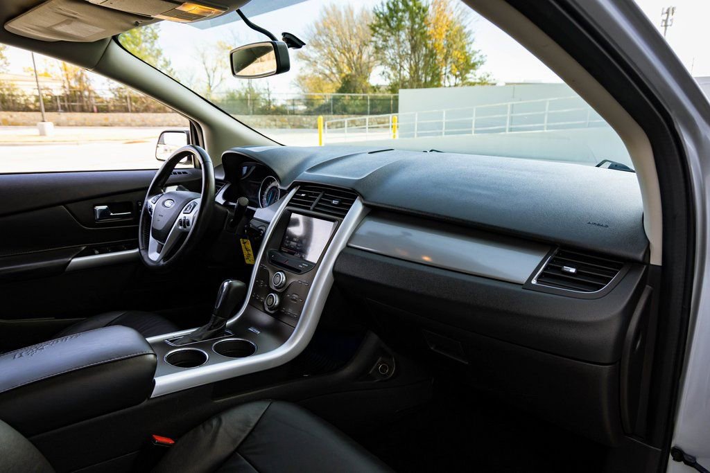 Used 2011 Ford Edge SEL w/ 202A Rapid Spec Order Code image 21