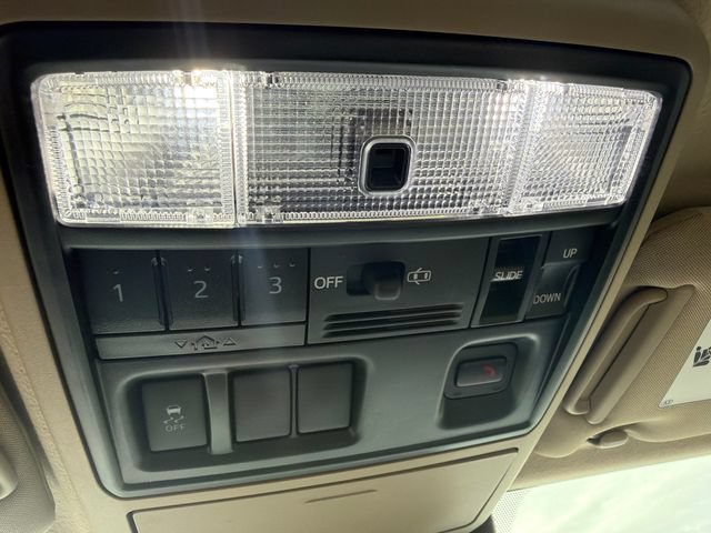 Used 2022 Toyota 4Runner SR5 Premium w/ Moonroof Package RWD image 25