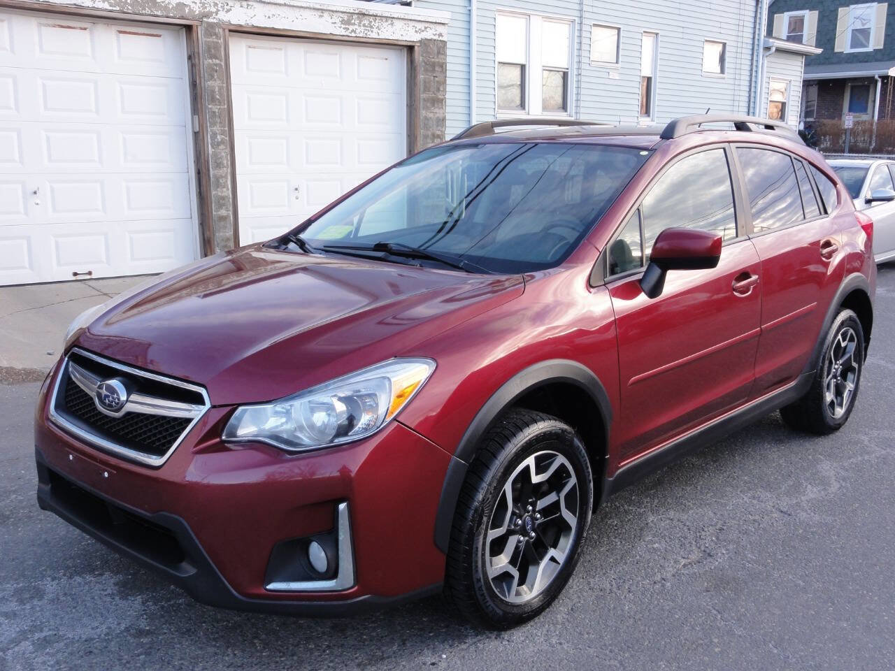Used 2017 Subaru Crosstrek 2.0i Premium image 1