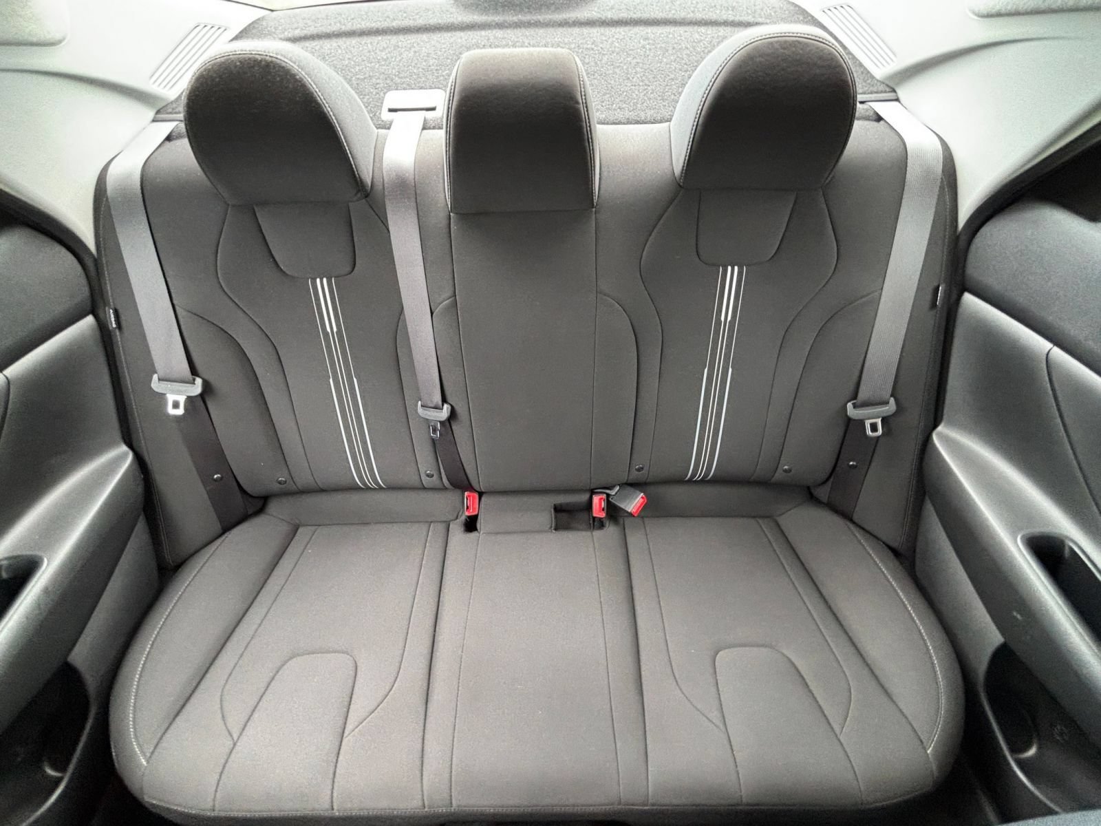 Used 2026 Hyundai Elantra Hybrid FWD image 39