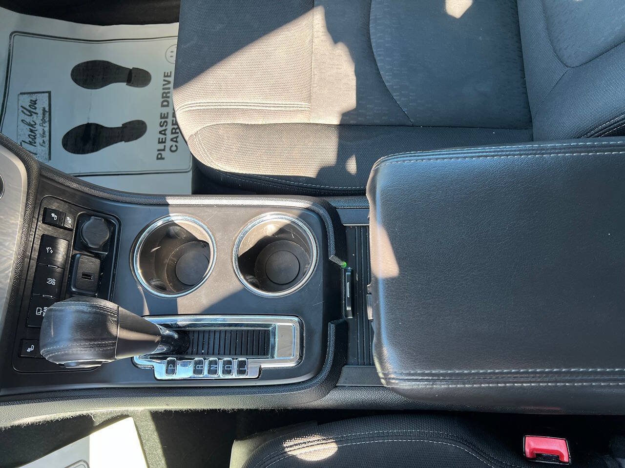 Used 2015 GMC Acadia SLE FWD image 14
