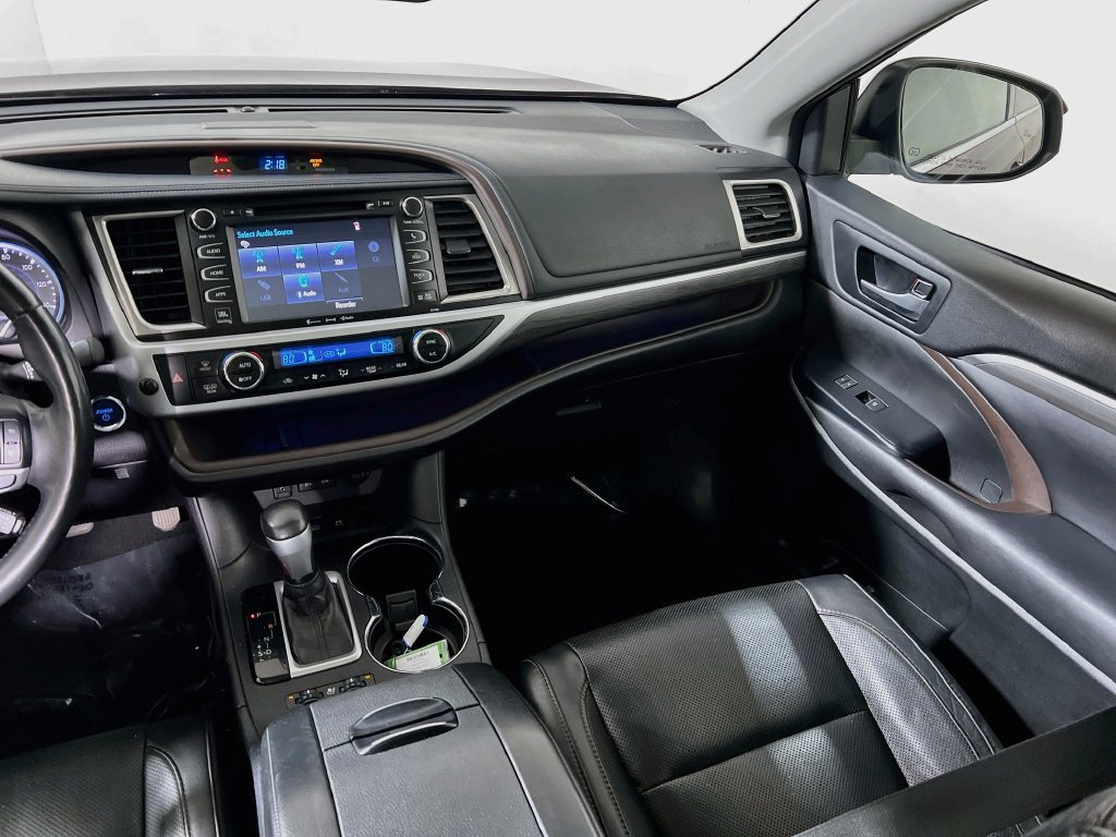 Used 2018 Toyota Highlander Limited Platinum AWD/4WD image 20