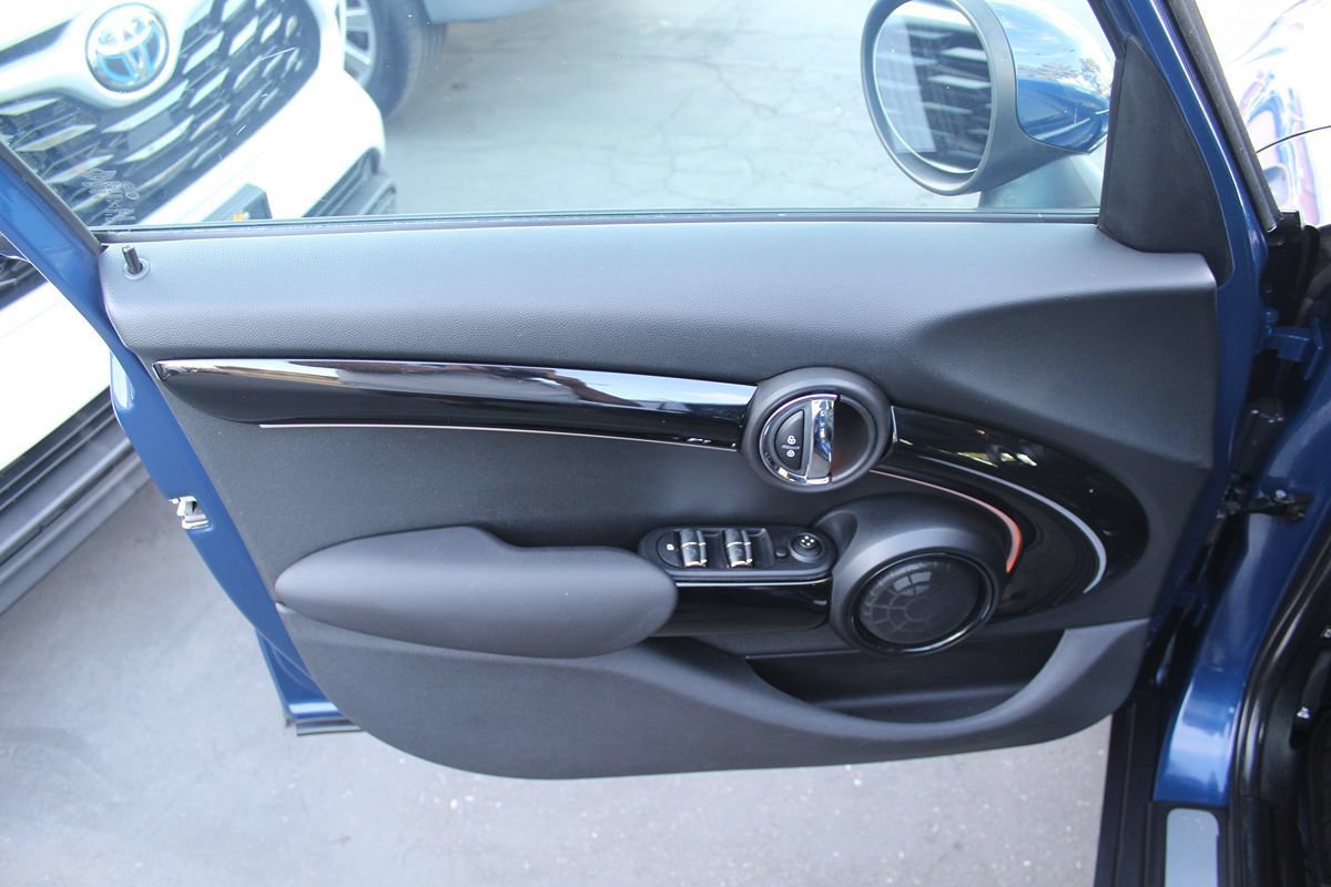 Used 2016 MINI Cooper S FWD image 18