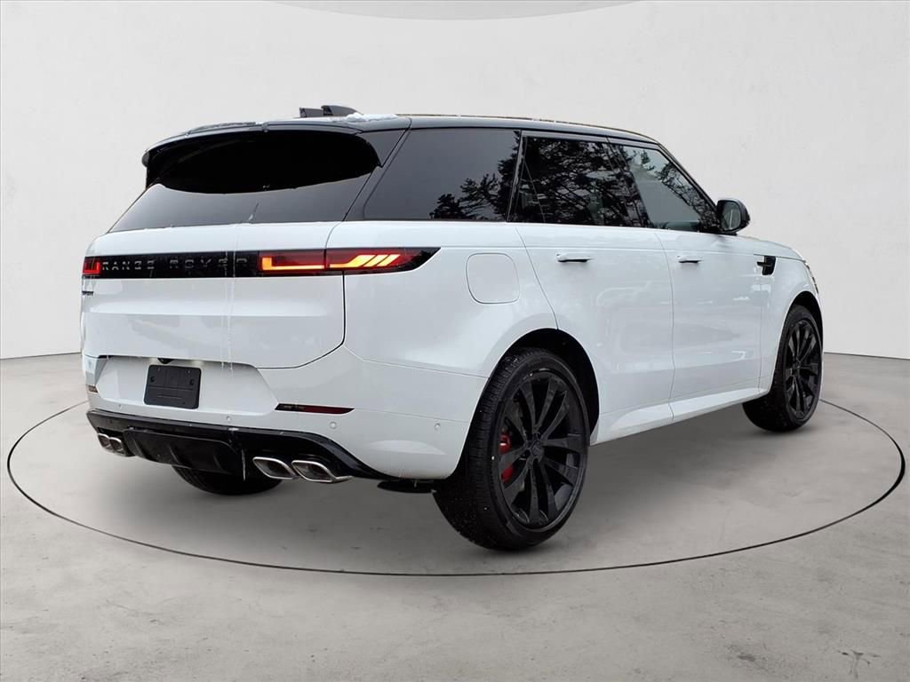New 2026 Land Rover Range Rover Sport Dynamic SE image 5