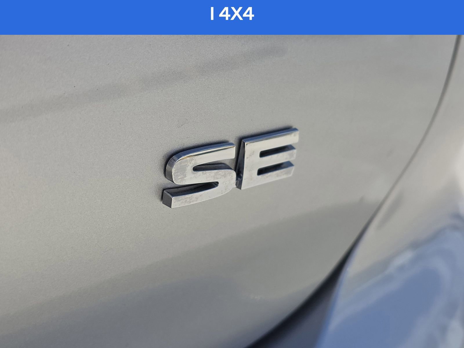 Used 2024 Mitsubishi Outlander SE image 12