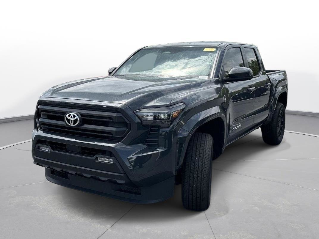 Certified 2024 Toyota Tacoma SR5 AWD/4WD image 2