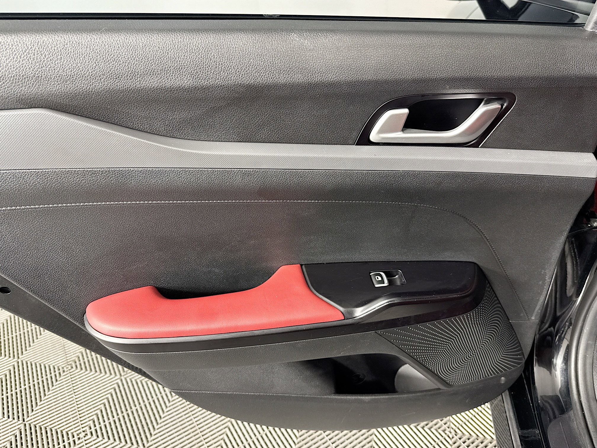 Used 2024 Kia K5 GT-Line image 25