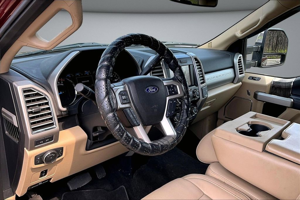 Used 2017 Ford F250 Lariat w/ Chrome Package image 15