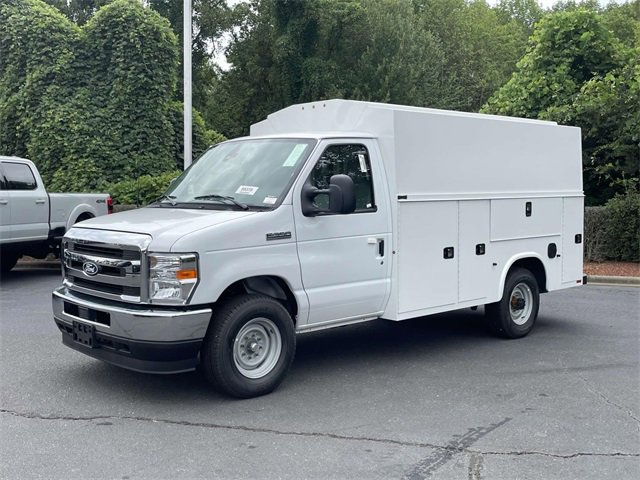 New 2026 Ford E-350 and Econoline 350 Super Duty w/ Power Equipment Group image 3