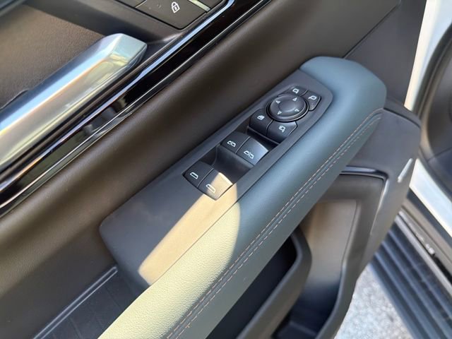 New 2026 GMC Yukon AT4 w/ AT4 Premium Plus Package image 16