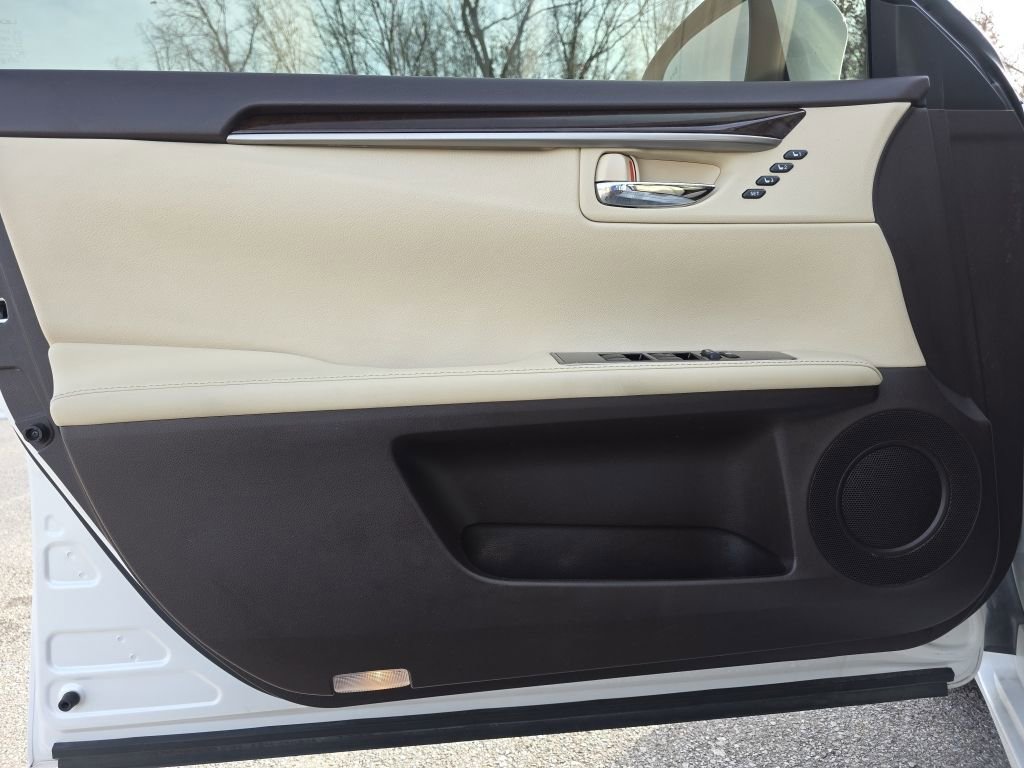 Used 2016 Lexus ES 350 image 17