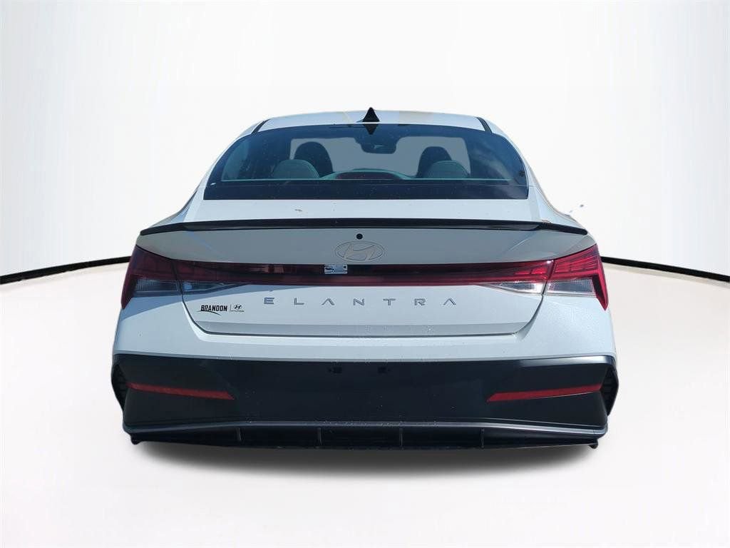 New 2026 Hyundai Elantra SEL Sport image 6