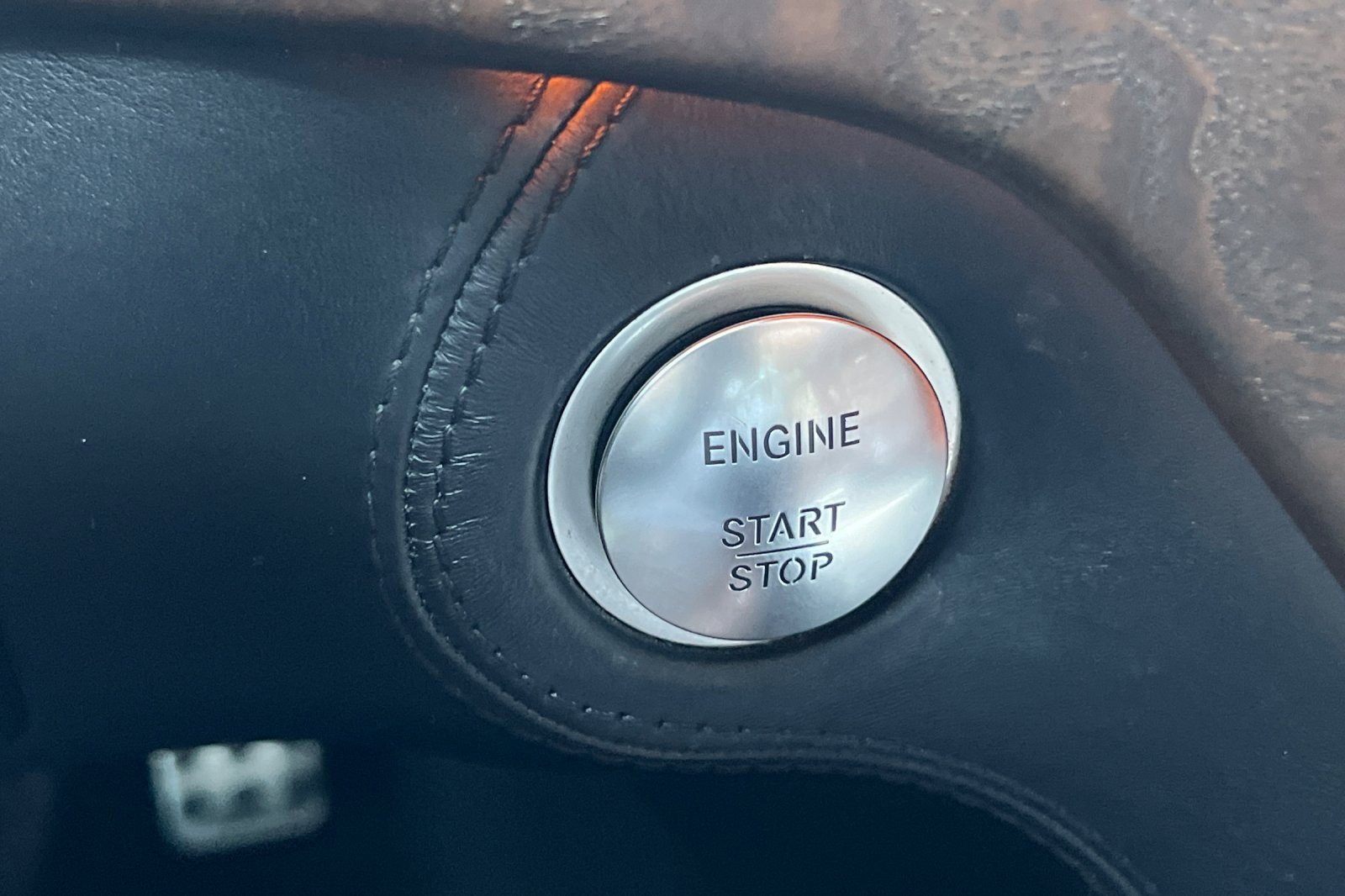 Used 2016 Mercedes-Benz GL 63 AMG 4MATIC image 23