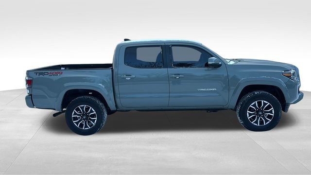 Used 2023 Toyota Tacoma TRD Sport w/ Technology Package image 31