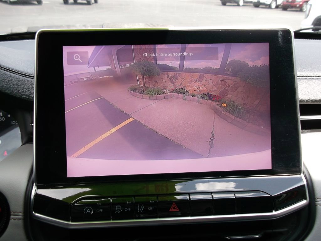 Used 2022 Jeep Compass Limited image 18