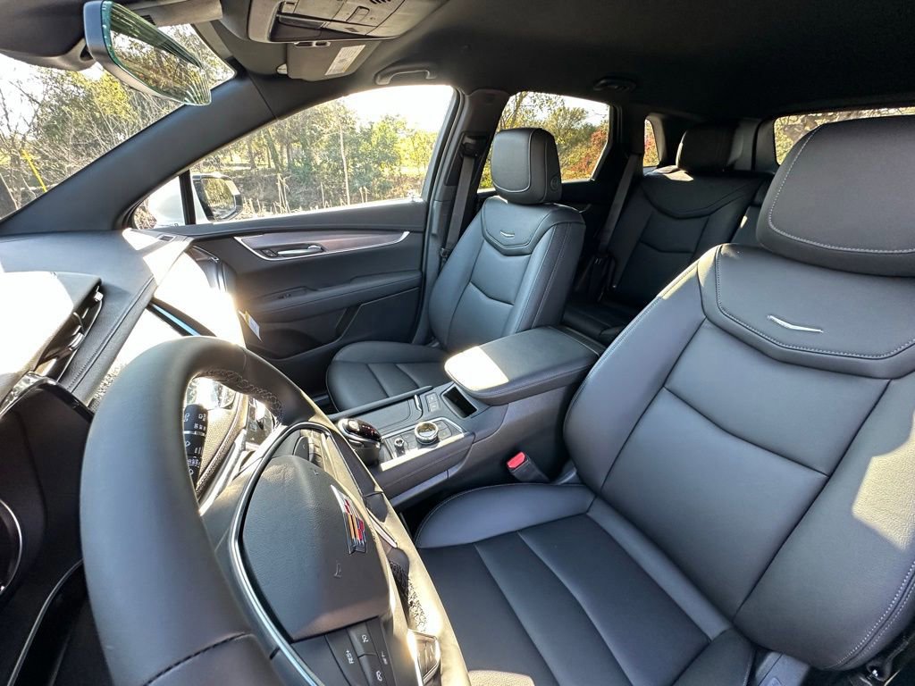 New 2026 Cadillac XT5 Luxury FWD image 12