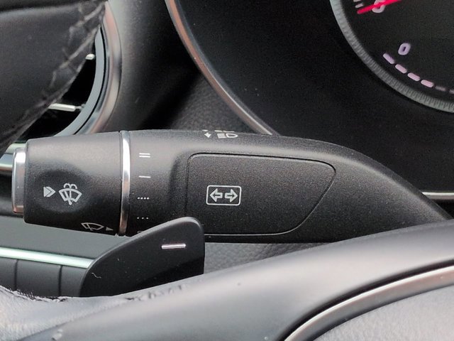 Used 2018 Mercedes-Benz C 300 4MATIC Sedan image 25