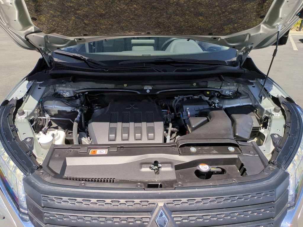 Used 2025 Mitsubishi Eclipse Cross SE AWD/4WD image 35